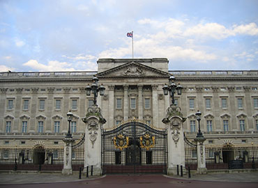 photo of Buckingham Palace